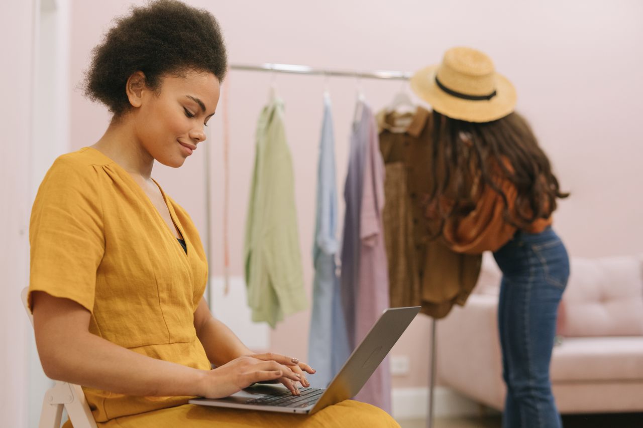 Explorez modatoiglamour.com, le site qui présente des nouveautés sans arrêt et des tarifs étonnants... !